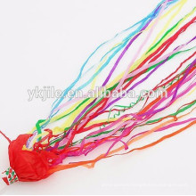 2018 New party item Hot sale hand held throw streamers
